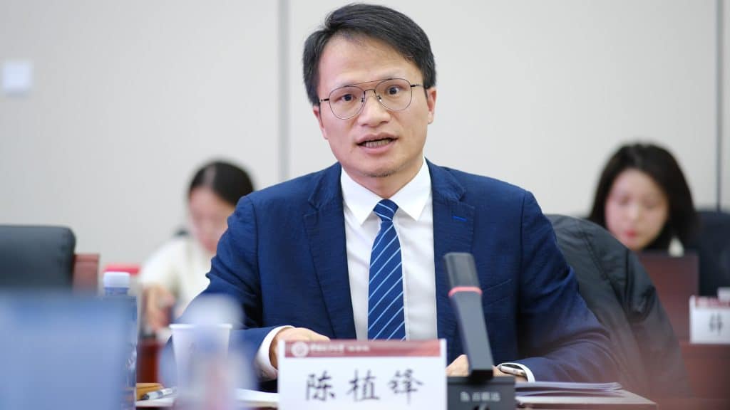 陈植锋律师在中国政法大学论坛分享内地与港澳律师国际化协作相关活动照片